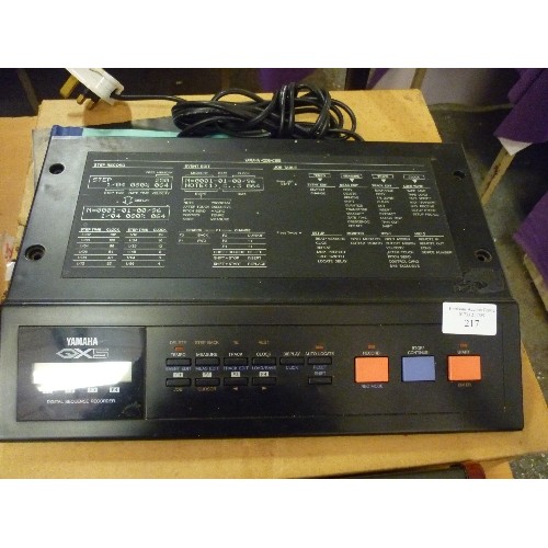 217 - YAMAHA QX5 SEQUENCER. 8 TRACK MIDI RECORDER. WITH MANUAL.