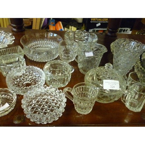 224 - GOOD QUALITY VINTAGE CUT-GLASS. LARGE QUANTITY OF ATTRACTIVE ITEMS, VASES, DISHES, ASH-TRAYS ETC ETC... 