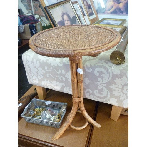 270 - SMALL CIRCULAR CANE/RATTAN SIDE TABLE. WITH PEDESTAL STYLE BASE.