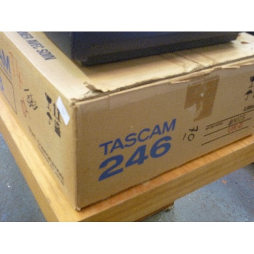 286 - VINTAGE TASCAM 246 PORTASTUDIO AUDIOPHILE CASSETTE DECK MULTITRACK RECORDER. WITH BOX.