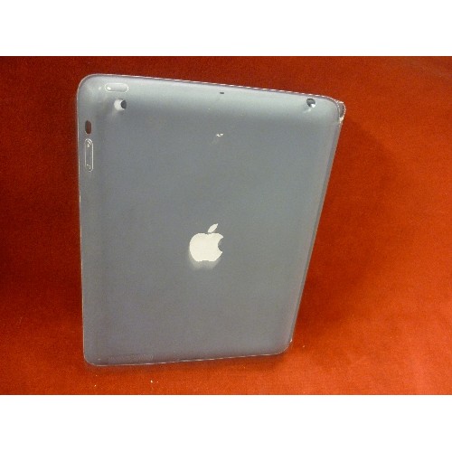 142 - APPLE i-PAD.