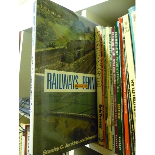 183 - STEAM RAILWAY/LOCOMOTIVE/TRAIN INTEREST. QUANTITY OF HARDBACK BOOKS.