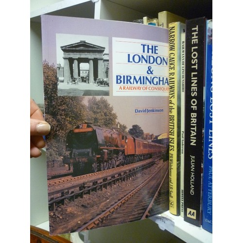 194 - NARROW-GAUGE RAILWAY/LOCOMOTIVE/TRAIN INTEREST. QUANTITY OF HARDBACK BOOKS.