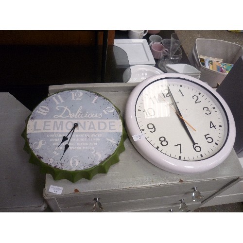 QUANTUM WALL CLOCK AND LEMONADE BOTTLE TOP CLOCK