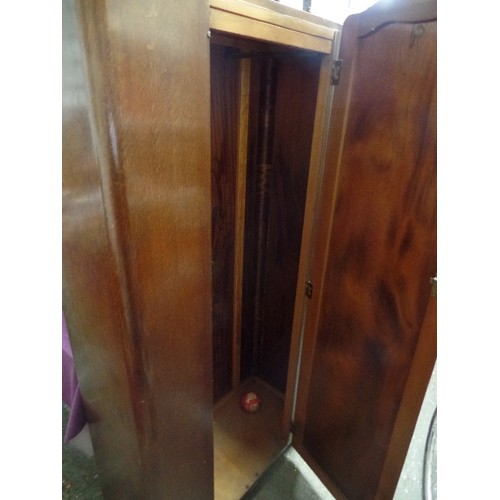 201 - LOVELY MID-CENTURY RETRO SINGLE WARDROBE.