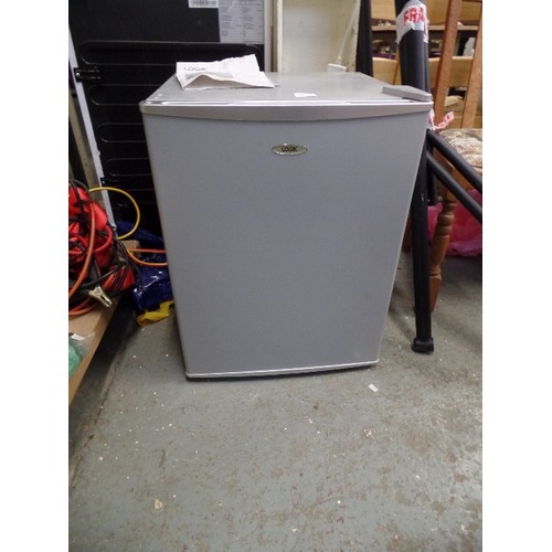 TABLE TOP FRIDGE BY LOGIK IN STEEL GREY WORKING WITH INSTRUCTION