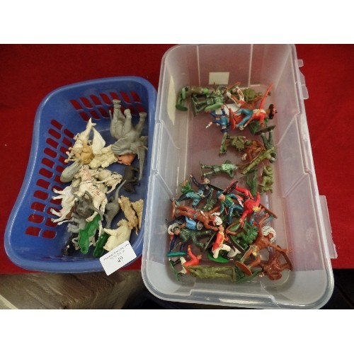 49 - COLLECTION OF TOY PLASTIC SOLDIERS, COWBOYS & INDIANS, ALSO ZOO ANIMALS, SOME MARKED BRITAINS