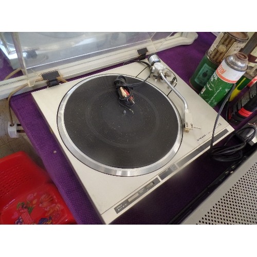 102 - VINTAGE PIONEER RECORD PLAYER TURNTABLE