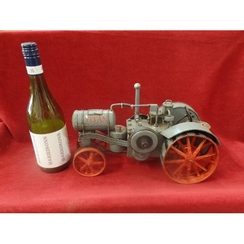 156 - TITAN TINPLATE TRACTOR - VERY DETAILED MODEL - HAND PAINTED