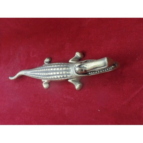 167 - LARGE BRASS CROCODILE NUTCRACKERS - 34CM