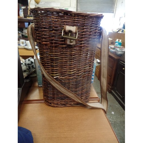 212 - WICKER PICNIC - WINE BOTTLE SHOULDER BASKET WITH CANVAS STRAP