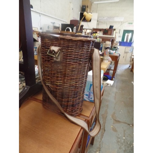 212 - WICKER PICNIC - WINE BOTTLE SHOULDER BASKET WITH CANVAS STRAP