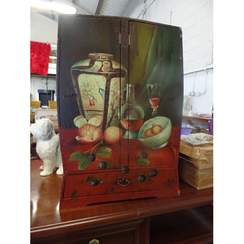 252 - HAND PAINTED CUPBOARD WITH 2 DOORS AND DRAWER BELOW