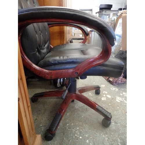 338 - NICE BLACK FAUX LEATHER OFFICE CHAIR WITH FLAME WALNUT EFFECT LEGS AND ARMS (DAMAGE TO FABRIC ON ONE... 