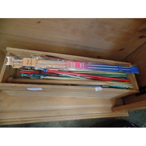 335 - WOODEN BOX OF KNITTING NEEDLES