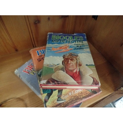 333 - 4 ' BIGGLES' DETECTIVE BOOKS