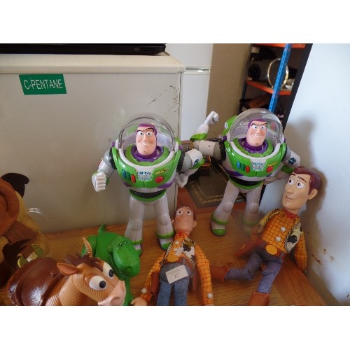 317 - SELECTION OF  TOY STORY FIGURES - 2 BUZZ LIGHTYEARS, 2  WOODIES, 2 HOURSES AND DOG