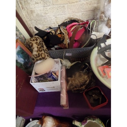 144 - VERY LARGE JOB LOT OF MIXED ITEMS INC CHINA FIGURES, SHOES, RETRO BAG, ART DECO CLOCK, HATS, BELTS, ... 