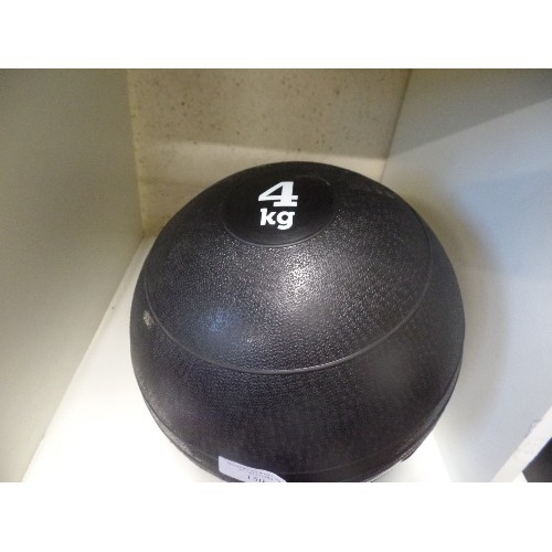 150 - 4 KG PHYSIO ROOM MEDICINE / EXERCISE BALL