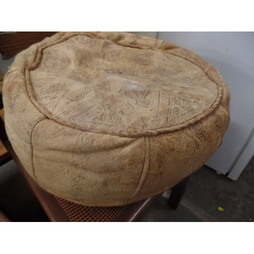 152 - RETRO EGYPTIAN LEATHER POUFFE WITH CAMEL DESIGN