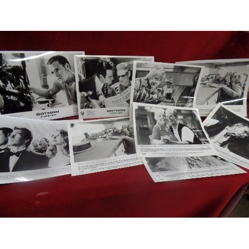 112 - APPROX 100 X MOSTLY BLACK AND WHITE REAL PHOTOGRAPHS - FILM - INC MATTHEW BRODERICK, MICHEAL KEATON ... 