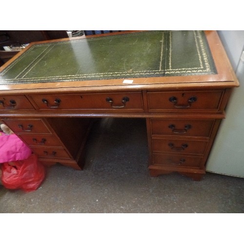 388 - TWIN PEDESTAL BANKERS DESK WITH GREEN LEATHER TOP