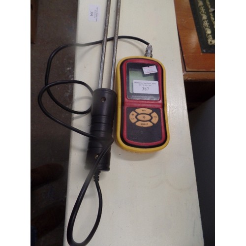 387 - GRAIN MOISTURE METER