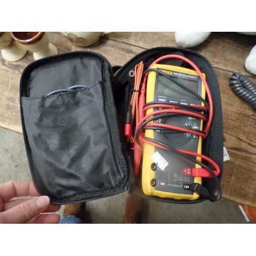 404 - FLUKE 179 MULTIMETER IN CASE