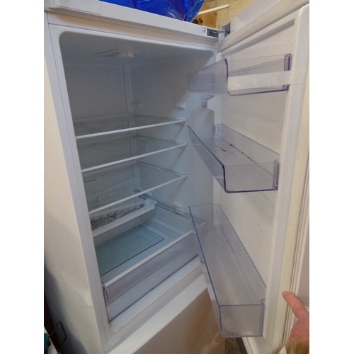 376 - BEKO WHITE FRIDGE FREEZER