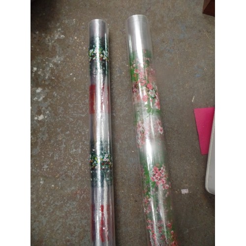 382A - 2 ROLLS OF FLOWER BOUQUET WRAPPING