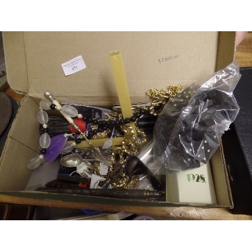 66 - BOX OF MIXED GOOD QUALITY ITEMS - EXTENDING BRASS AND WOOD TOASTING FORK, COSTUME JEWELLERY, GLENFID... 