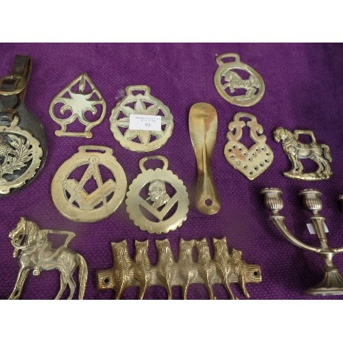 95 - QUANTITY OF HORSE BRASSES, AND A DECORATIVE BRASS HOOK WITH CAT DETAIL[HOOKS ARE THE TAILS]