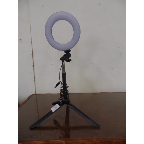 100 - VLOGGING KIT-LED RING & PHONE HOLDER ON MONO-POD STAND.