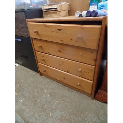 250 - PINE EFFECT 4 DRAWER CHEST. 76CM W.