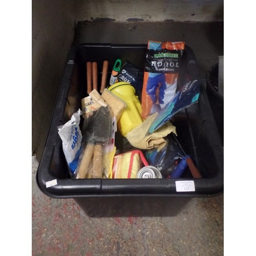 115 - MIXED CRATE CONTAINING SEVERAL HOUSEHOLD GLOVES, MANY NEW.  AN AA CAR SPONGE, GARDENING GLOVES, GARD... 