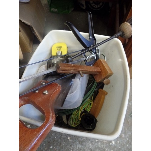 185 - QUANTITY OF TOOLS AND RELATED ITEMS. INC STANLEY RB5 PLANER, MASTIC GUN, WOOD SAW, CABLES AND WIRES,... 