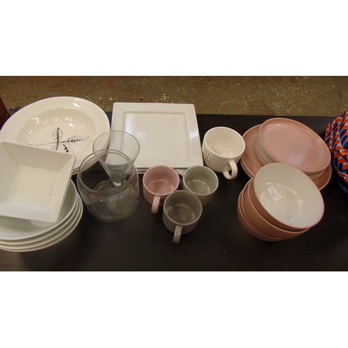 248 - QUANTITY OF CONTEMPORARY CROCKERY, INC SQUARE PLATES, PASTA BOWLS, CUPS, AND A BAG OF KITCHEN UTENSI... 