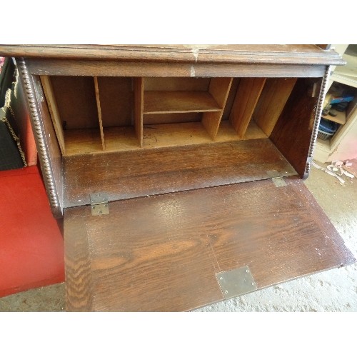 291 - SMALL MID-CENTURY VINTAGE BUREAU/DESK. RAISED BEAD DETAIL.