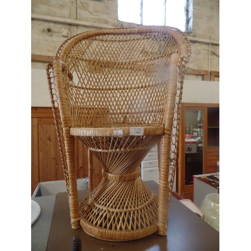 304 - SMALL WICKER PEACOCK CHAIR. CHILD-SIZE.