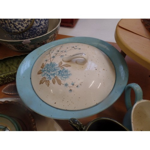 305 - VINTAGE CERAMICS, INC SYLVAC, WEDGEWOOD, NORSE, DENBY, JOHSTONE BROS ETC