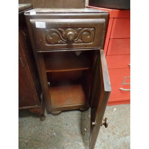 243 - SMALL VINTAGE CABINET/BEDSIDE WITH DRAWER. 37CM W.