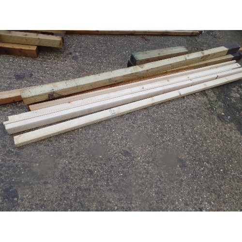 397 - COLLECTION OF MIXED TIMBER INCLUDING 2 3X3 2.5 M POSTS