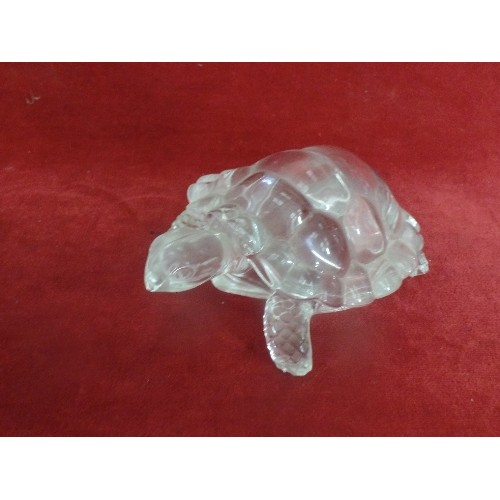 40 - GLASS ELEPHANT FIGURE AND GLASS TORTOISE