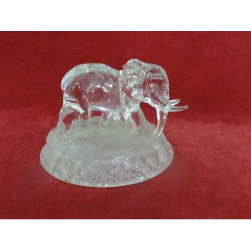 40 - GLASS ELEPHANT FIGURE AND GLASS TORTOISE