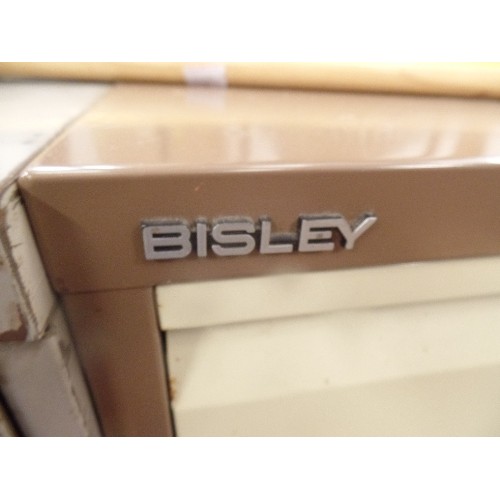 300A - VINTAGE METAL 4 DRAWER BISLEY FILING CABINET