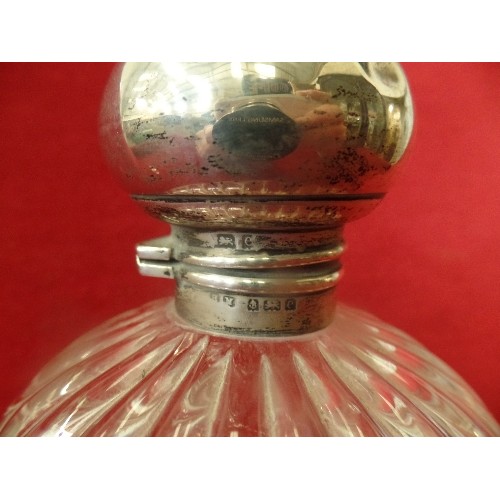 27 - A SUPERB ART NOUVEAU GLASS PERFUME BOTTLE , THE GLASS WITH MOULDED AND ETCHED HEART DESIGN, THE SILV... 