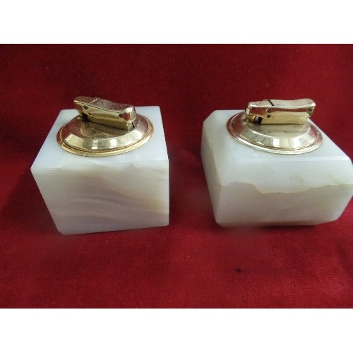 75 - 5 X RETRO 1970's ONYX TABLE LIGHTERS AND AN ONYX ASHTRAY