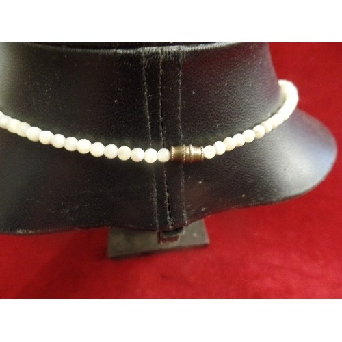 52 - A REAL MOONSTONE BEAD NECKLACE WITH BARREL CLASP - 41CM