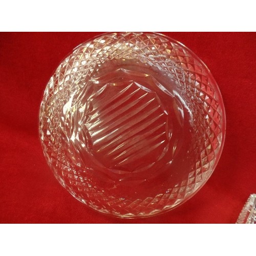 286 - A BEAUTIFUL WATERFORD CRYSTAL BOWL WITH ETCHED MARK TO BASE - 24CM DIA, TOGETHER WITH A RECTANGULAR ... 