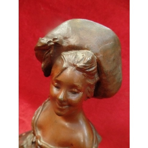 199 - AN EARLY 20TH CENTURY FRENCH ART NOUVEAU BUST OF A GLAMOROUS LADY,